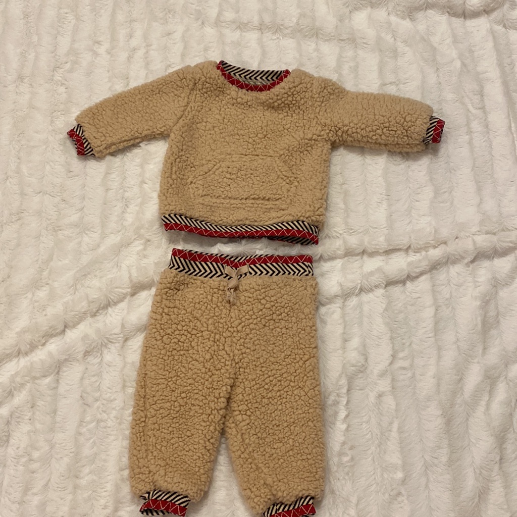 Brand New Without Tags  First Impressions Sherpa Baby Set
